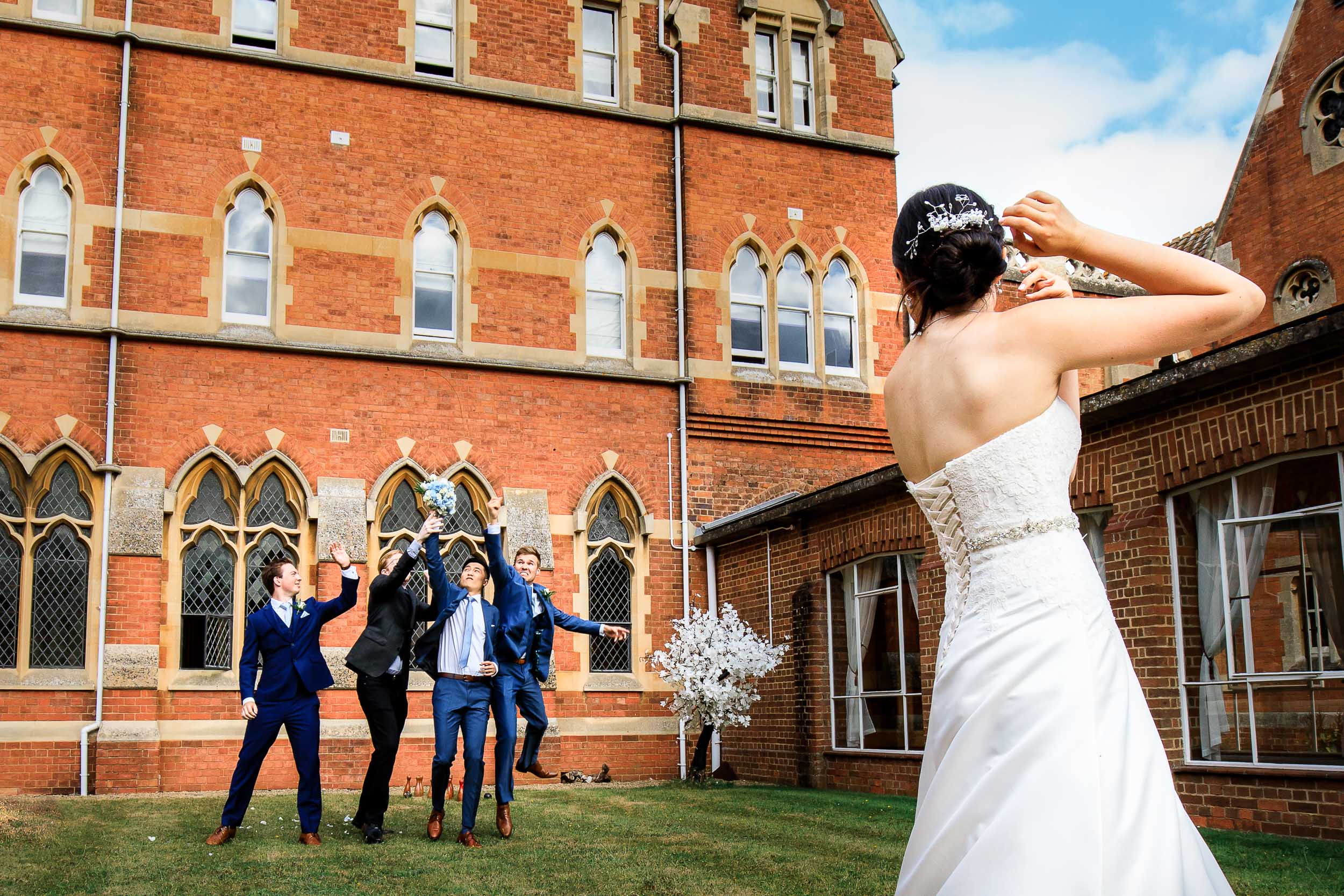 Worcestershire wedding venue, Wedding, Photographer, wedding photographer in Herefordshire, Worcestershire, Wedding Photographer in Worcestershire, bouquet toss,