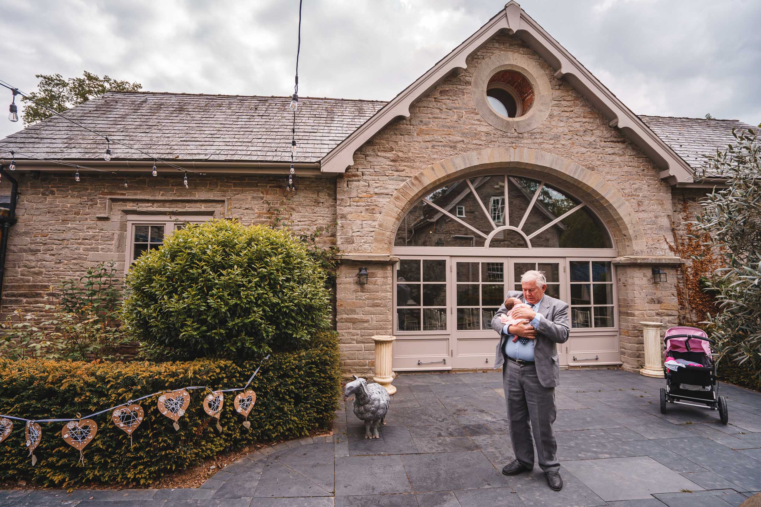 Lemore Manor Wedding Photography, Lemore Manor, Herefordshire, Wedding photography at Lemore Manor, Eardisley