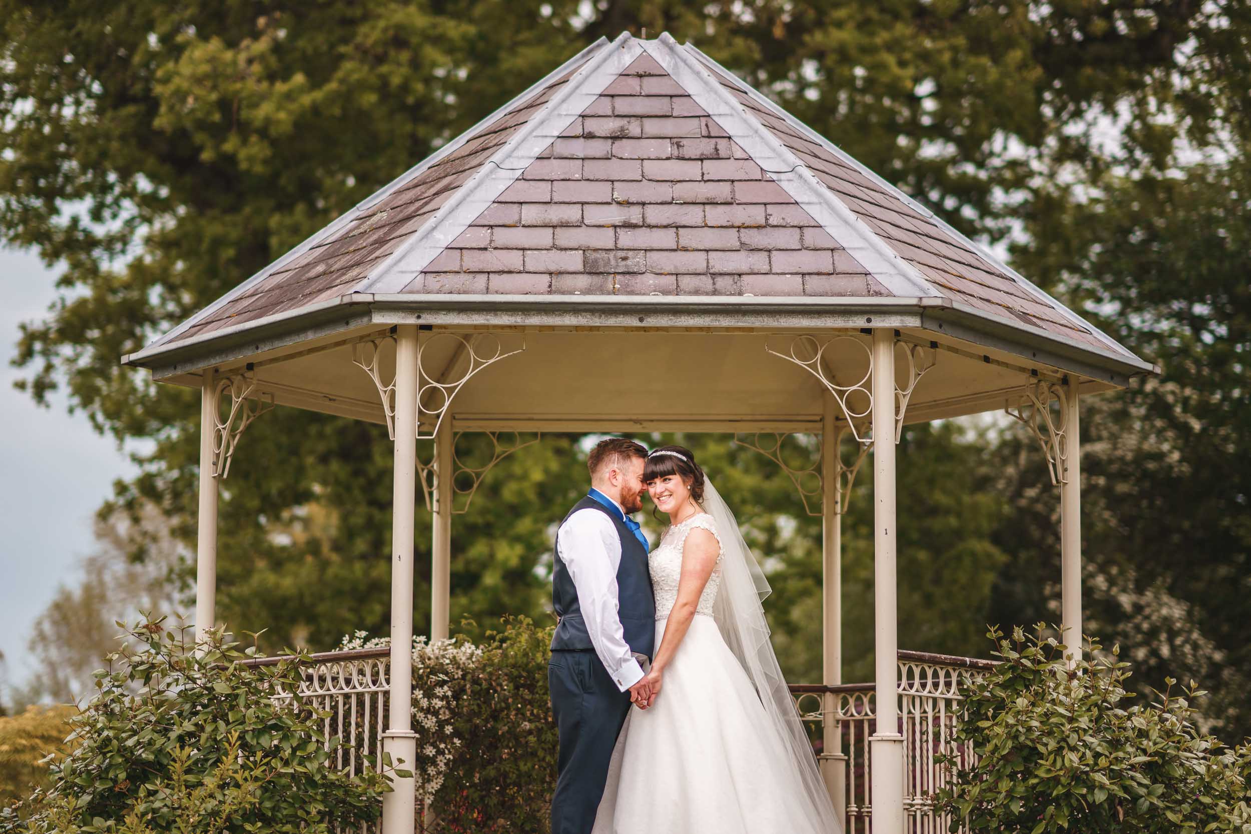 Lemore Manor Wedding Photography, Lemore Manor, Herefordshire, Wedding photography at Lemore Manor, Eardisley