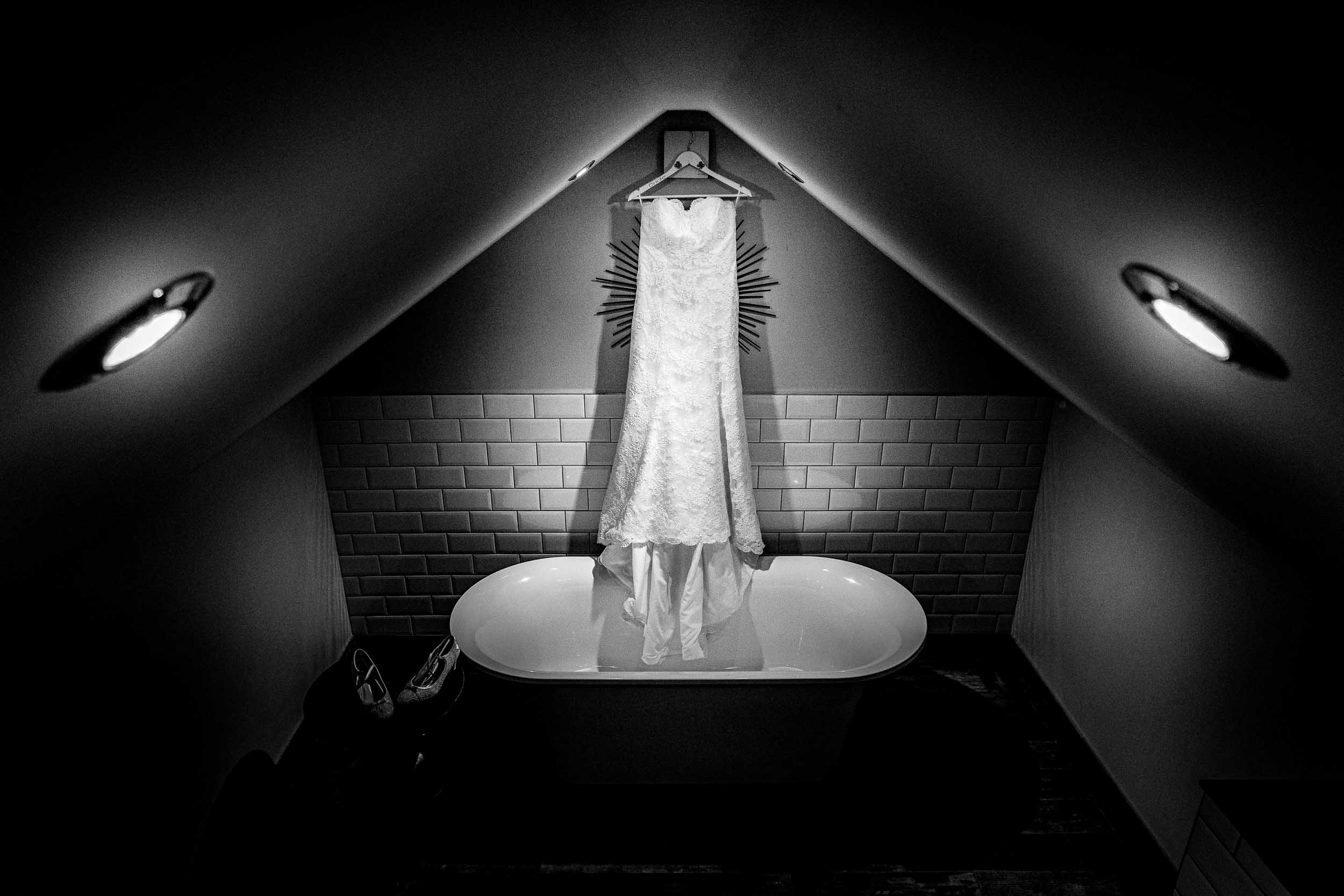 Cripps Barn wedding photography - Cotswolds wedding photographer