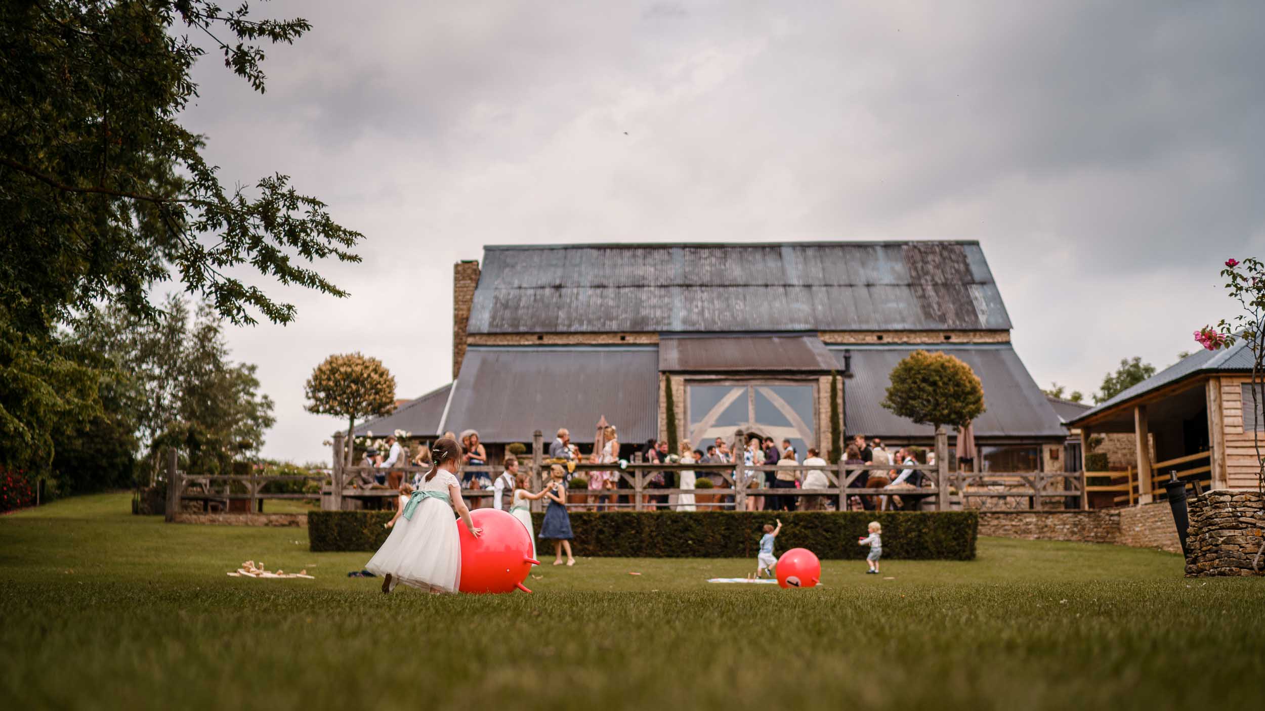 Cripps Barn wedding photography - Cotswolds wedding photographer