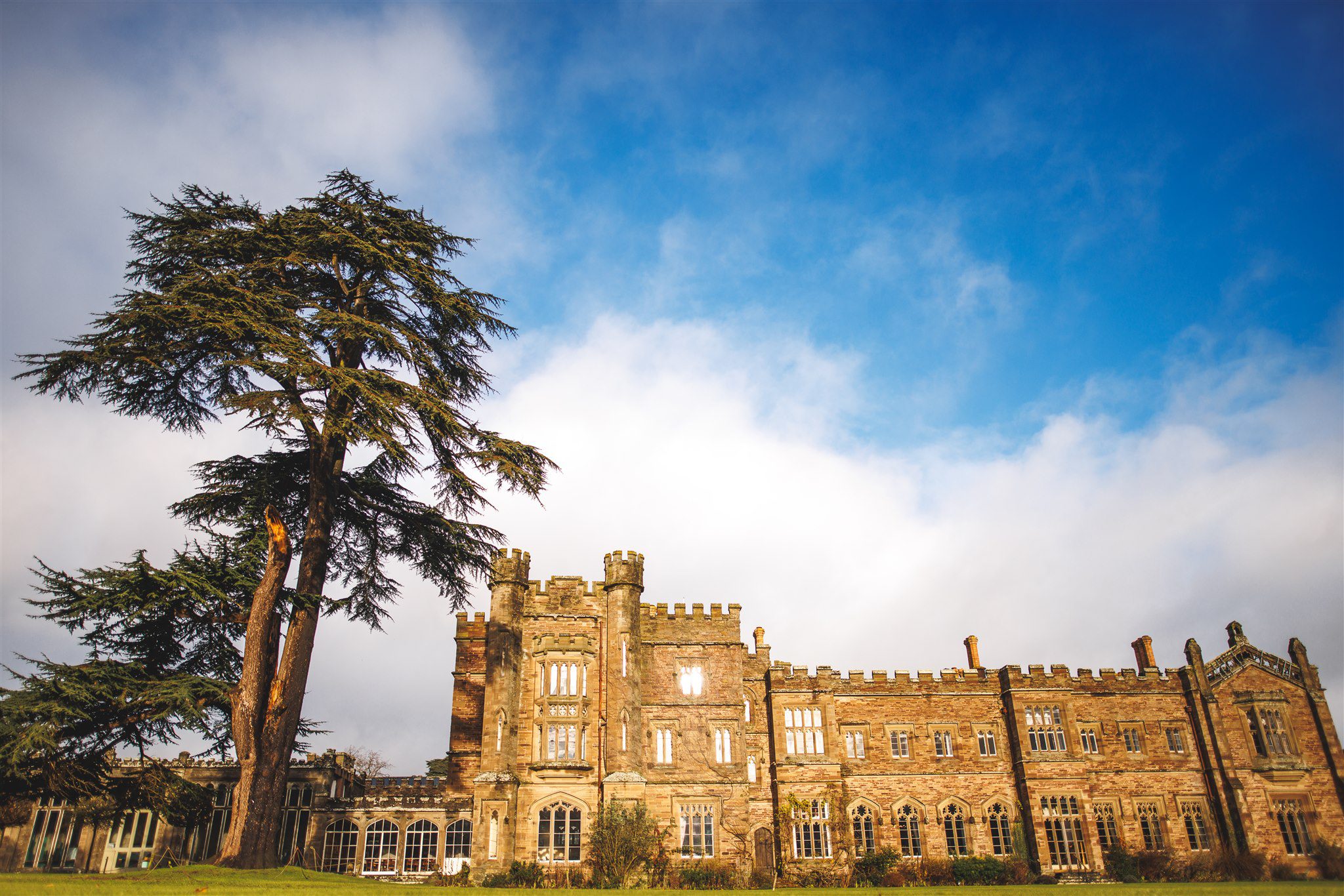 Hampton Court Castle Wedding, Photography by David Liebst Photography